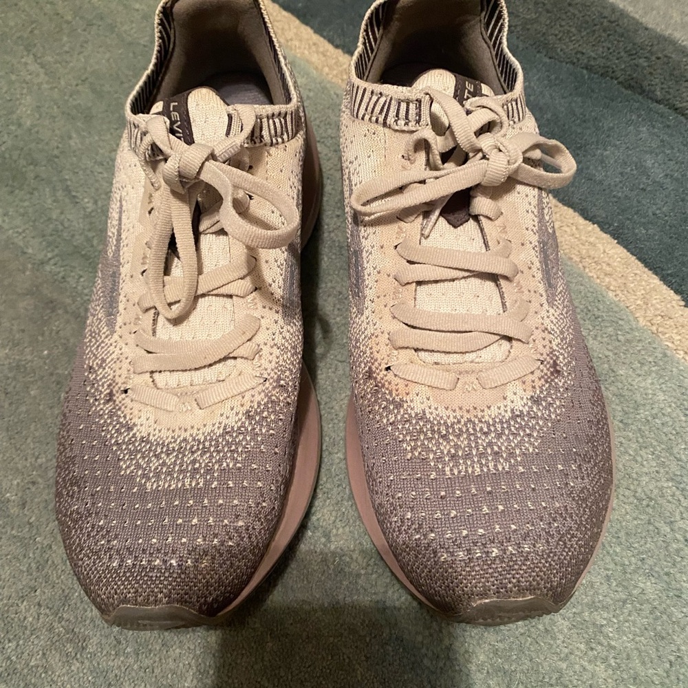Brooks Women's Athletic Shoes in Gray